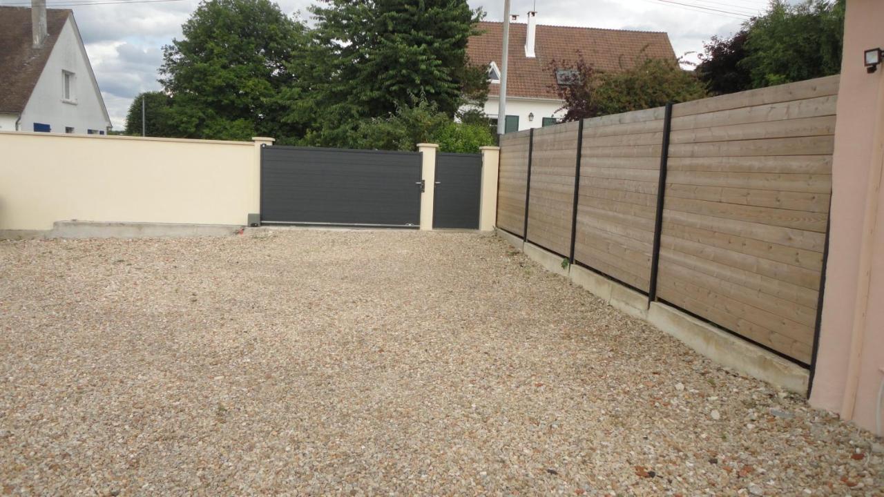 Hébergement de vacances 10km To Disneyland - Terrace Parking & Sleeps 4 Quincy-Voisins